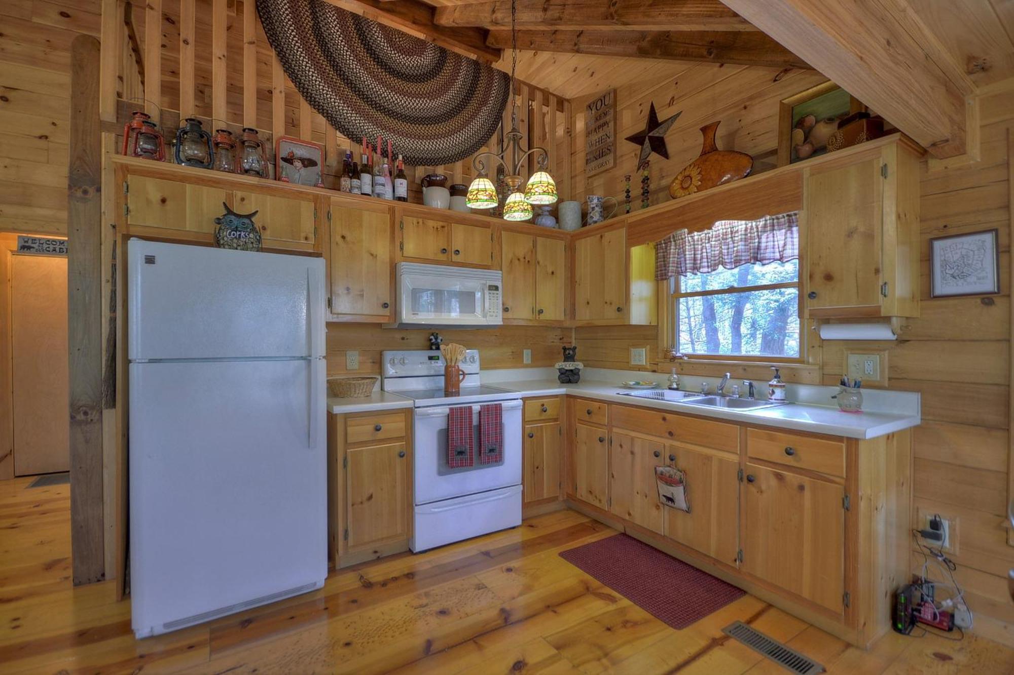 Knotty Pines Pet-Friendly Gas Fireplace Plus A Firepit Cherry Log エクステリア 写真